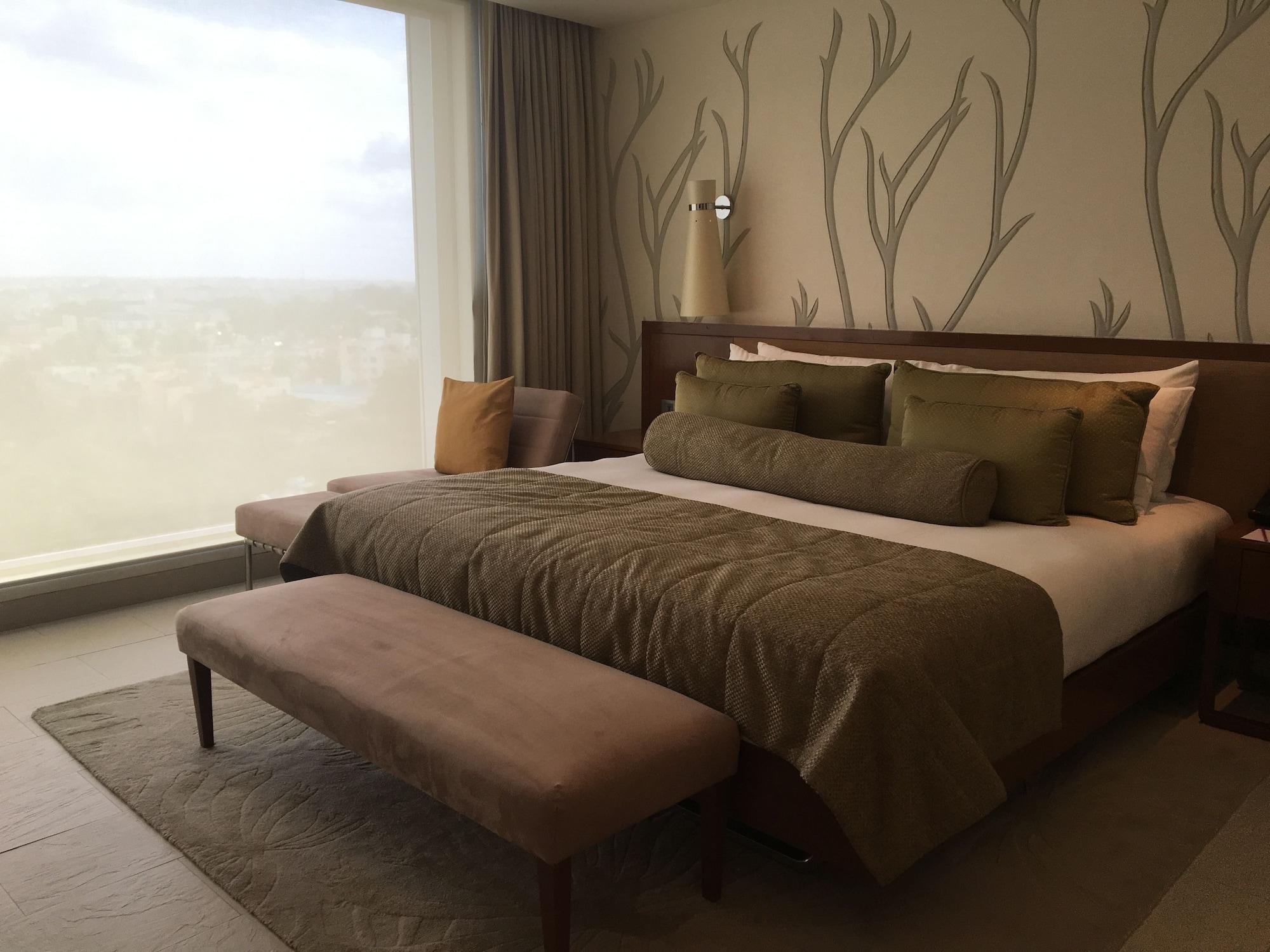 Taj Yeshwantpur Bengaluru Hotel Eksteriør billede A bedroom at the hotel